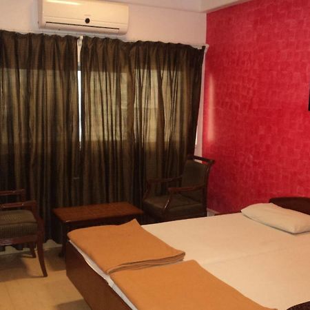 Benazeer Hotel Bombay Eksteriør billede
