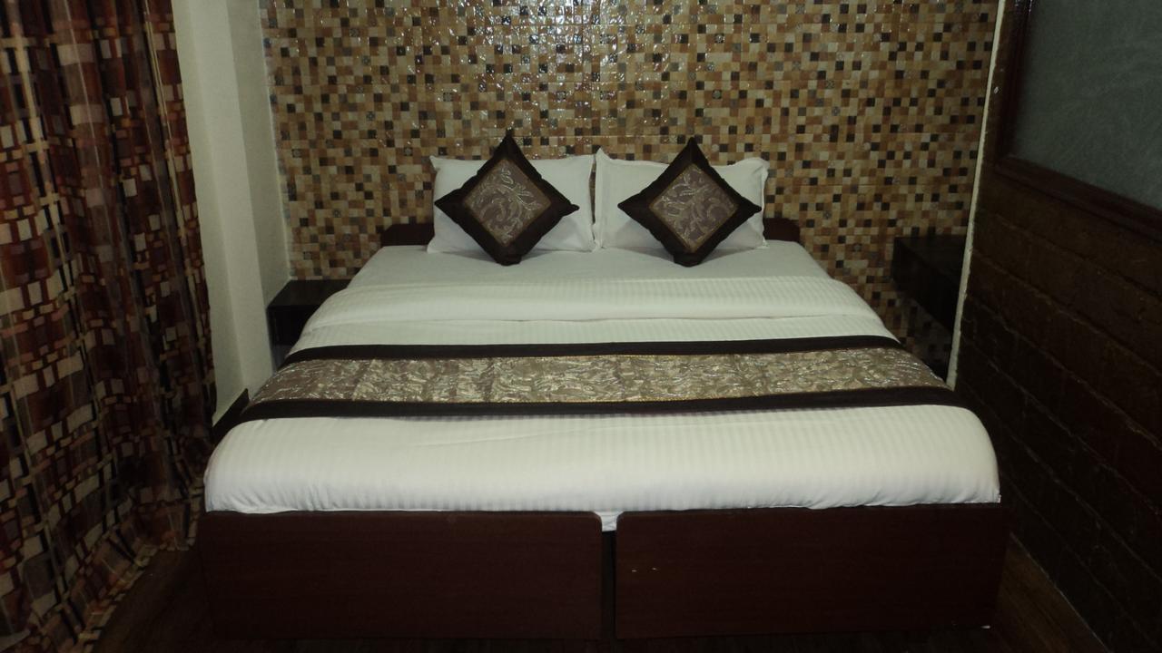 Benazeer Hotel Bombay Eksteriør billede