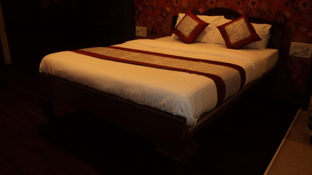 Benazeer Hotel Bombay Eksteriør billede