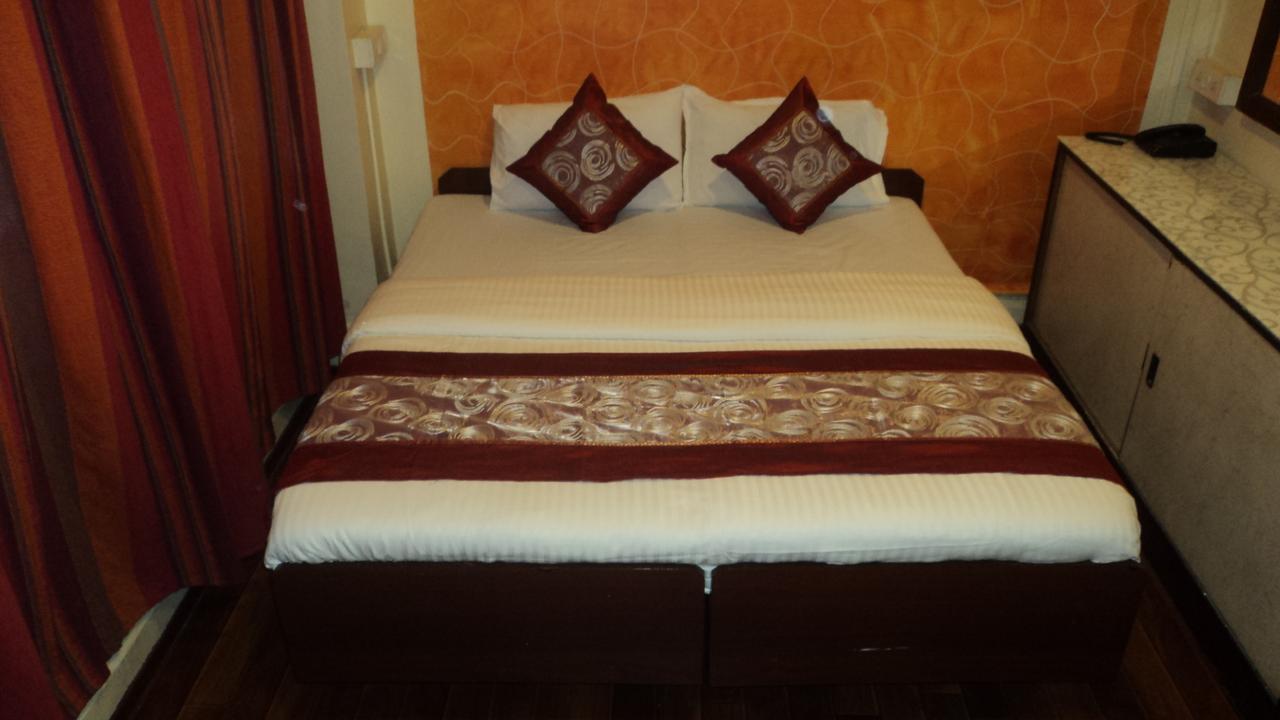 Benazeer Hotel Bombay Eksteriør billede