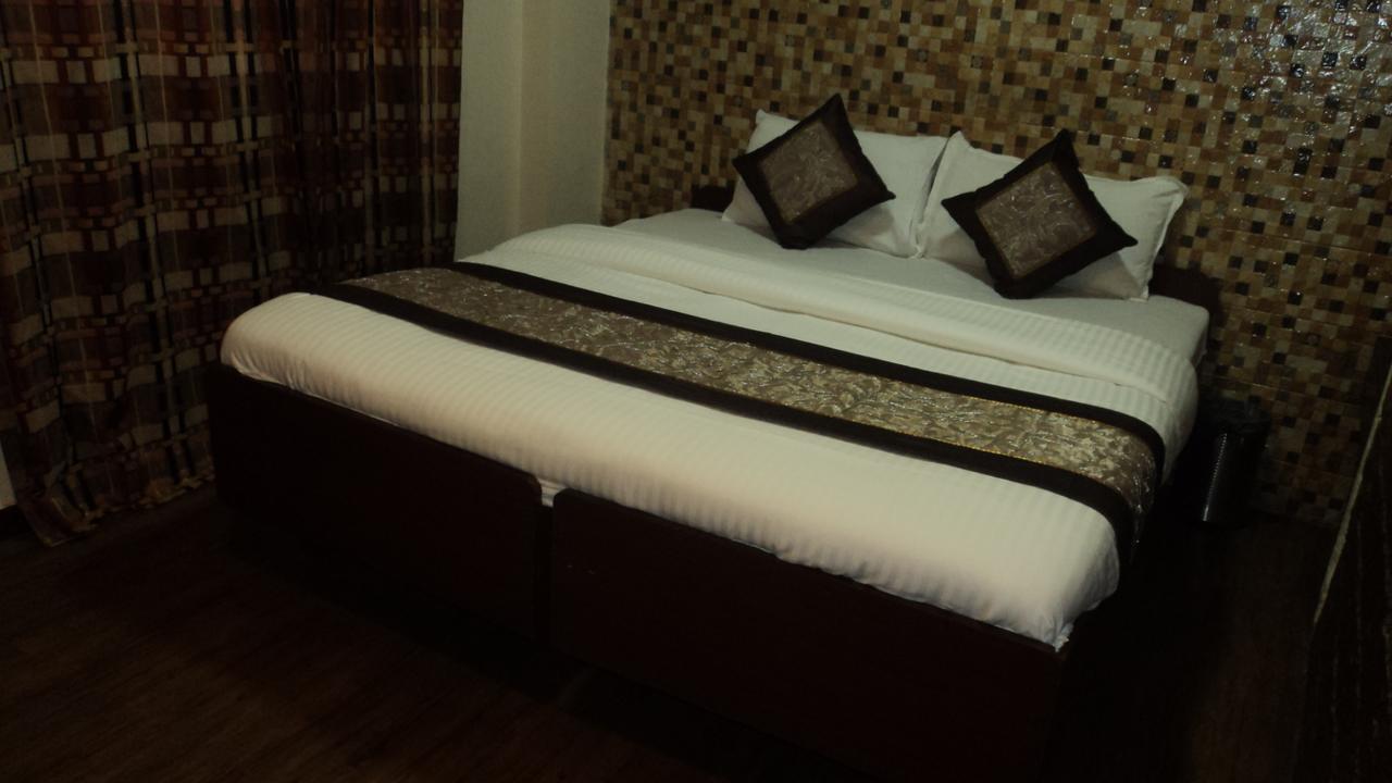 Benazeer Hotel Bombay Eksteriør billede