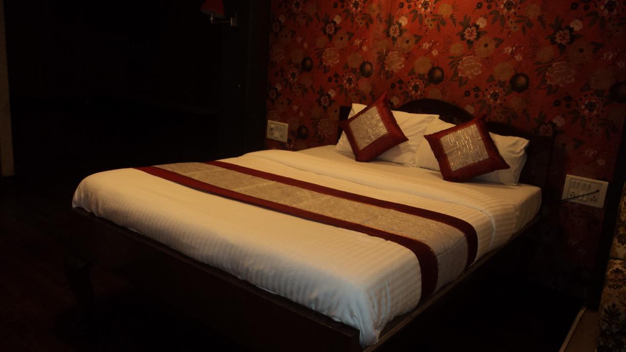 Benazeer Hotel Bombay Eksteriør billede