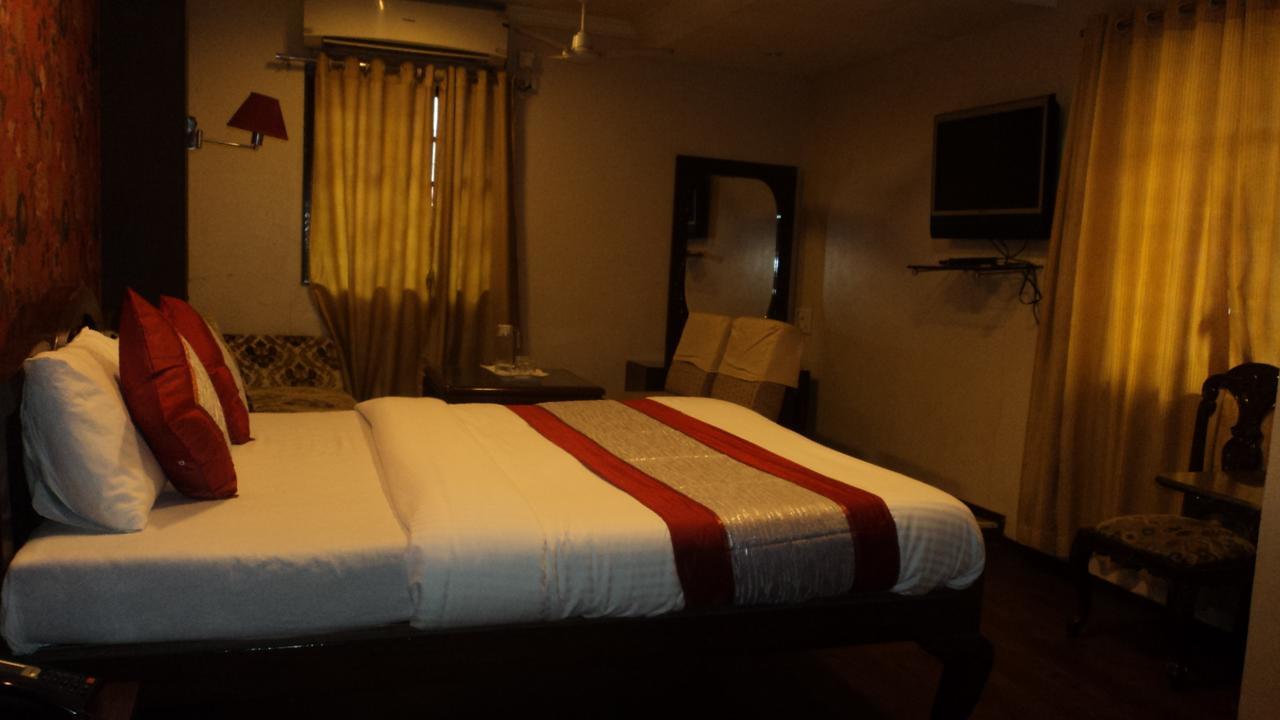 Benazeer Hotel Bombay Eksteriør billede