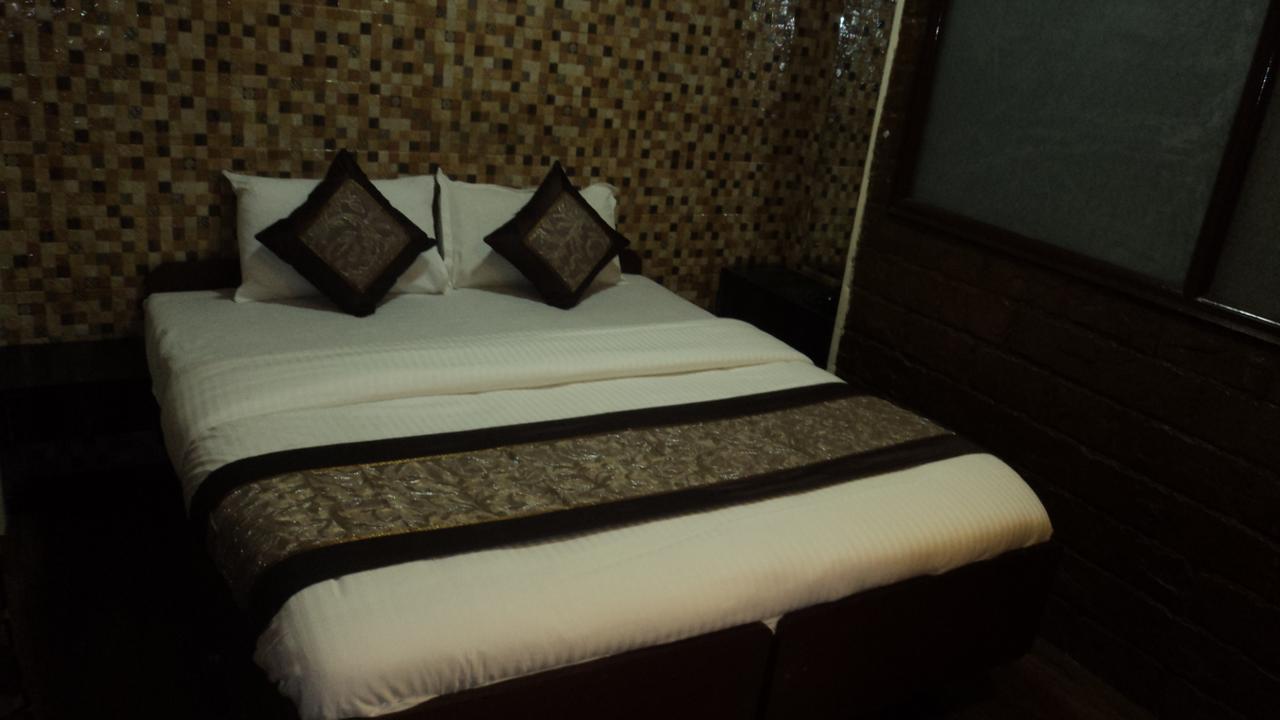 Benazeer Hotel Bombay Eksteriør billede