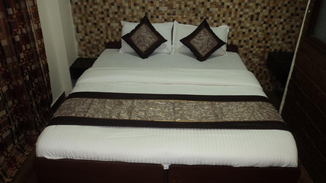 Benazeer Hotel Bombay Eksteriør billede