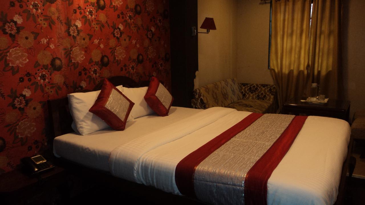 Benazeer Hotel Bombay Eksteriør billede