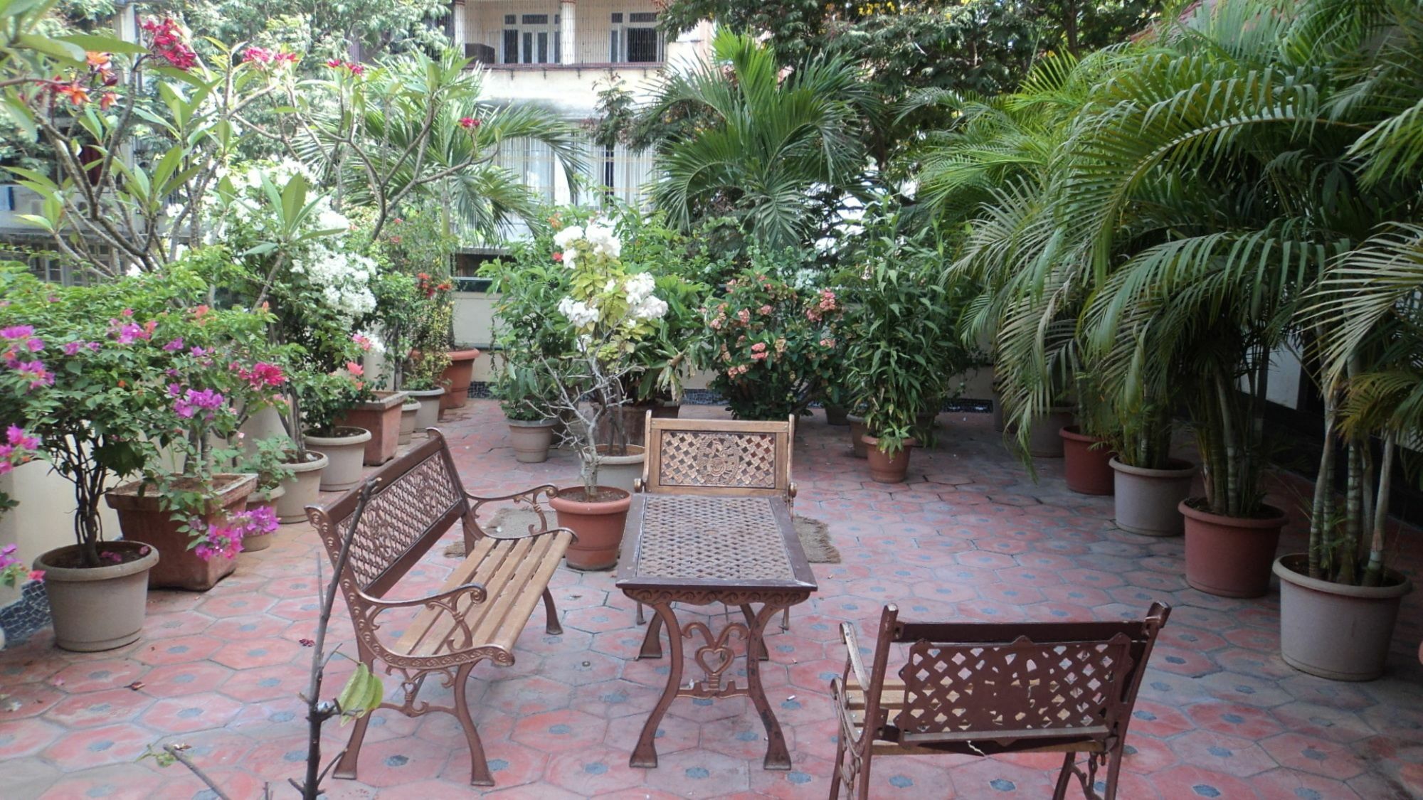 Benazeer Hotel Bombay Eksteriør billede